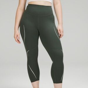 Lululemon Womens Base Pace High Rise Crop Tight Reflective Smoked Spruce Size 14